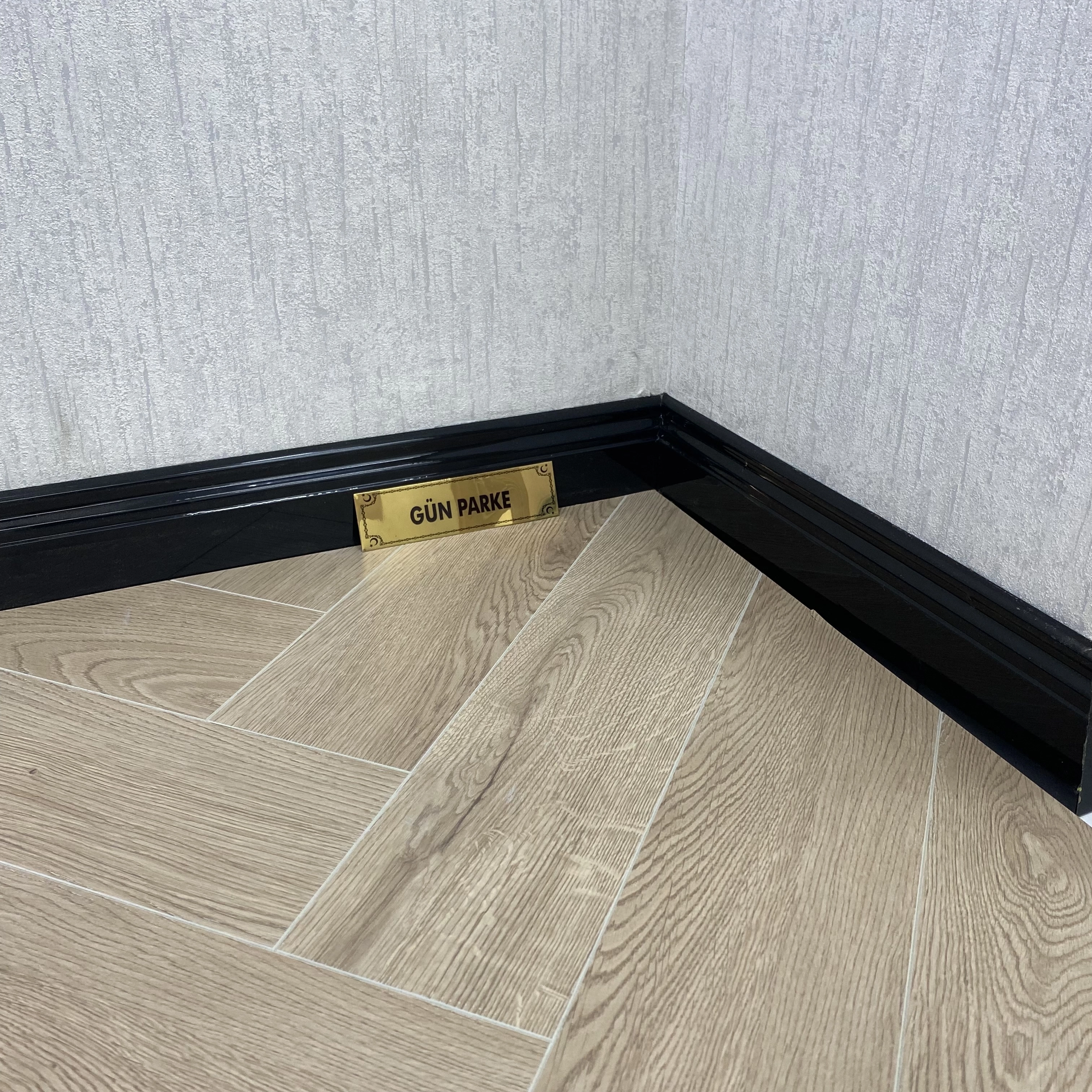 Aston Louis Balıksırtı English light oak