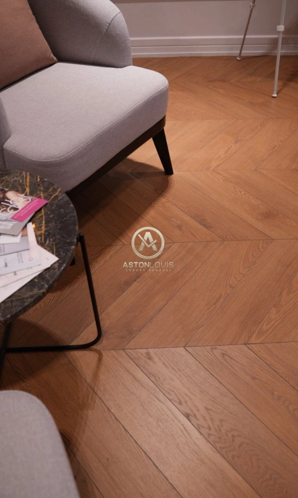 Aston Louis Macar  English oak mountain