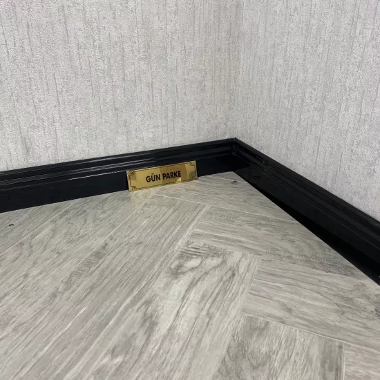 Aston Louis Balıksırtı Bellevue