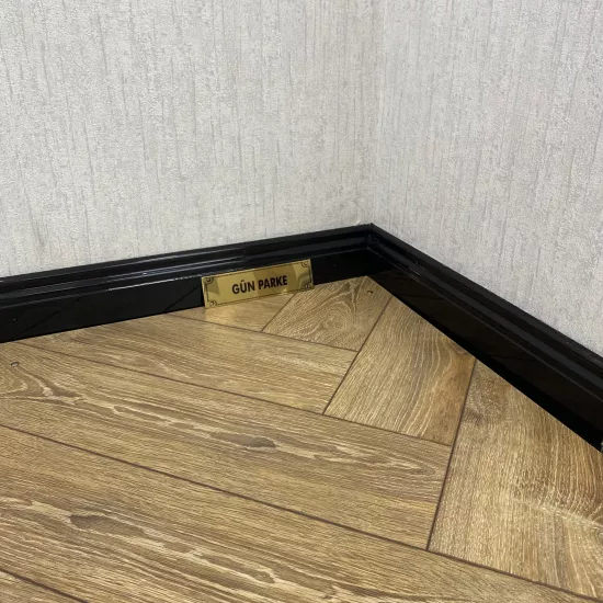 Aston Louis Balıksırtı Silverado dark oak