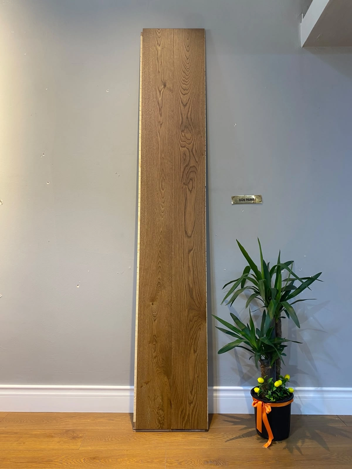 Verox Floor -  W151 Toscana oak Plank Lamine Parke